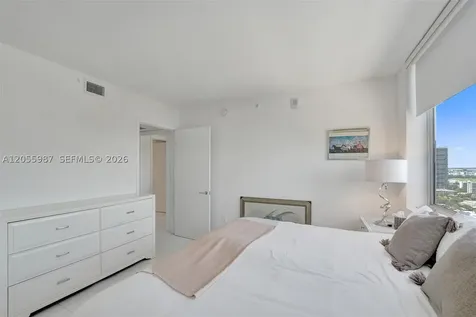 2600 E Hallandale Beach Boulevard Hallandale Beach FL 33009