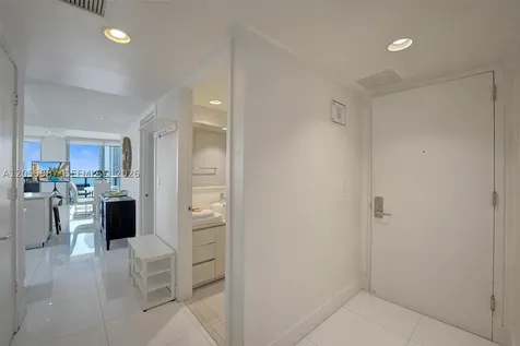 2600 E Hallandale Beach Boulevard Hallandale Beach FL 33009
