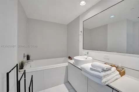 2600 E Hallandale Beach Boulevard Hallandale Beach FL 33009