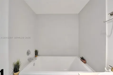 2600 E Hallandale Beach Boulevard Hallandale Beach FL 33009