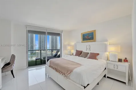 2600 E Hallandale Beach Boulevard Hallandale Beach FL 33009