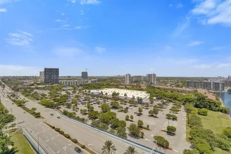 2600 E Hallandale Beach Boulevard Hallandale Beach FL 33009