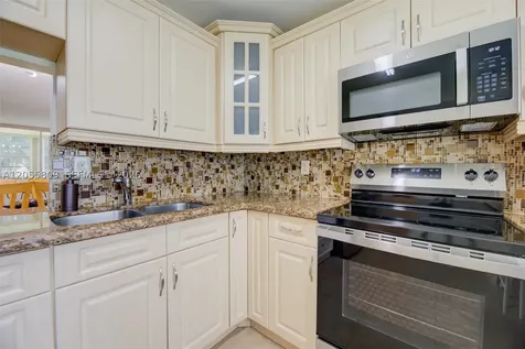 1701 NE 191st Street Miami FL 33179