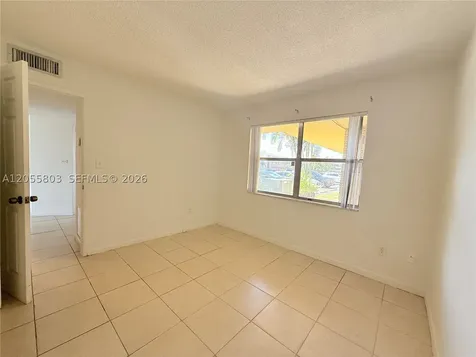 1302 NE 191st Street Miami FL 33179