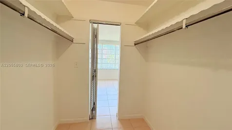 1302 NE 191st Street Miami FL 33179