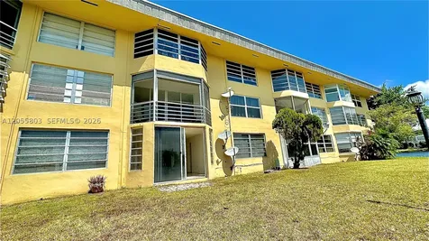 1302 NE 191st Street Miami FL 33179