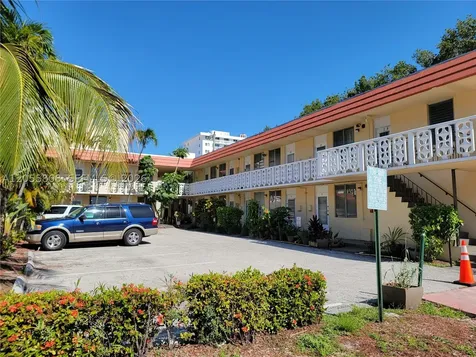 441 Collins Avenue Miami Beach FL 33139