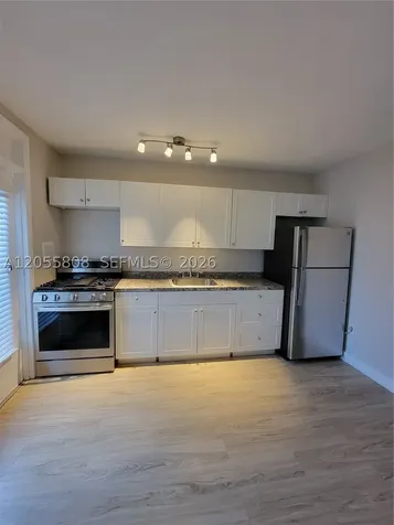441 Collins Avenue Miami Beach FL 33139