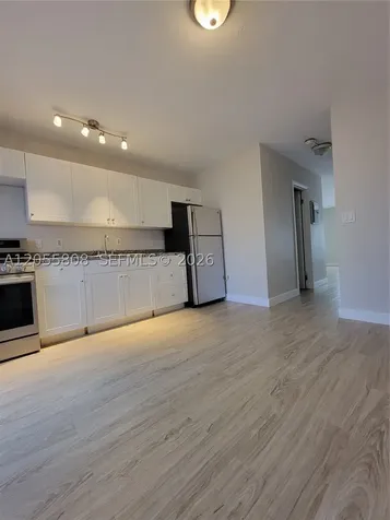 441 Collins Avenue Miami Beach FL 33139