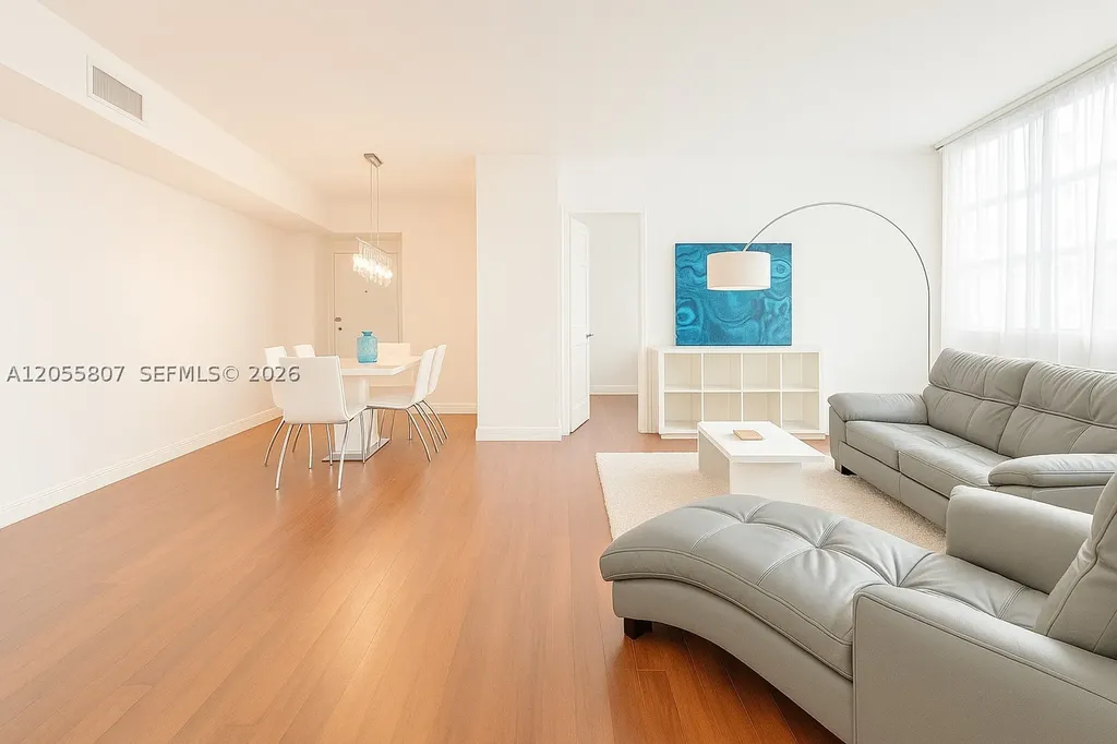 905 Brickell Bay Drive Miami FL 33131