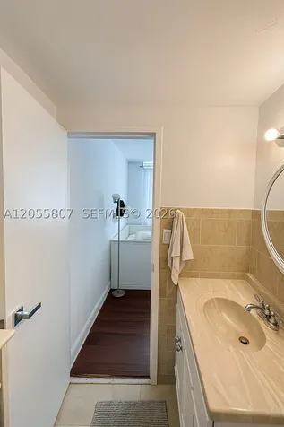 905 Brickell Bay Drive Miami FL 33131