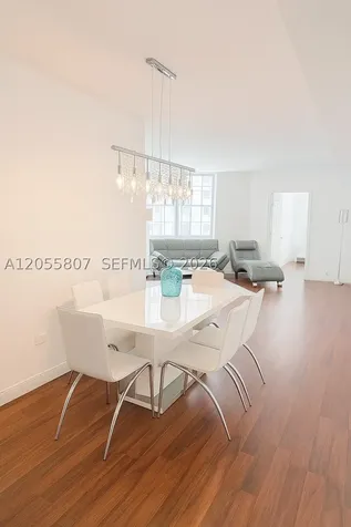 905 Brickell Bay Drive Miami FL 33131