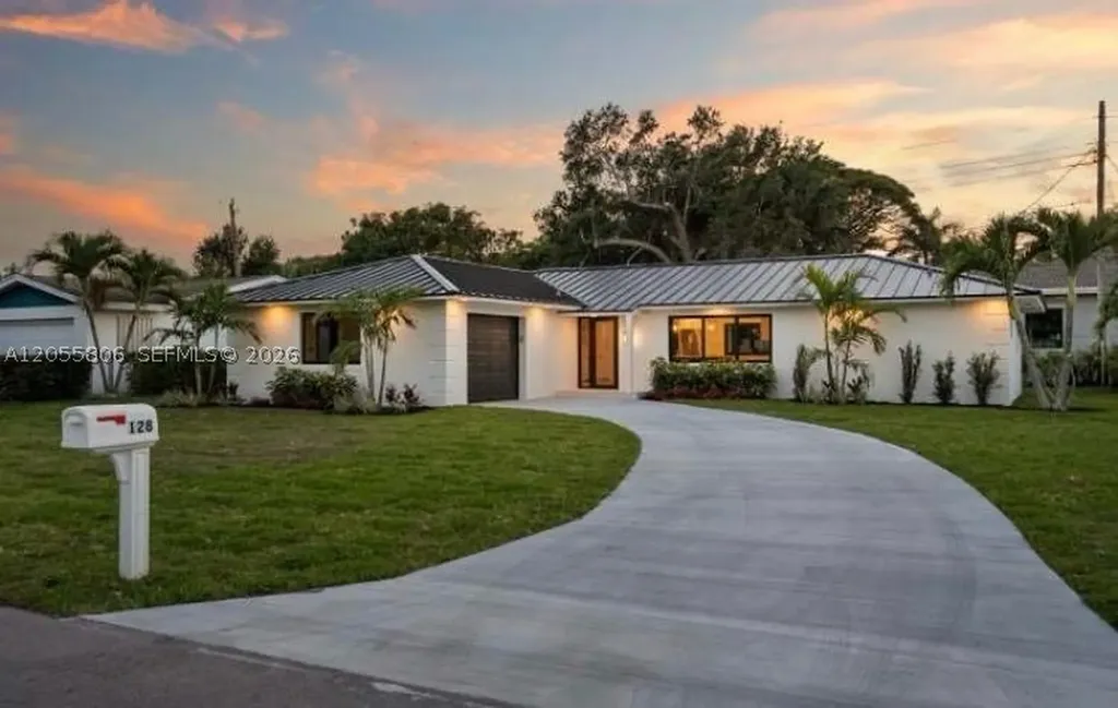 128 W Norfolk Road Jupiter FL 33469