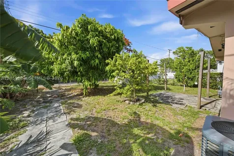 1869 NE 181st Street North Miami Beach FL 33162