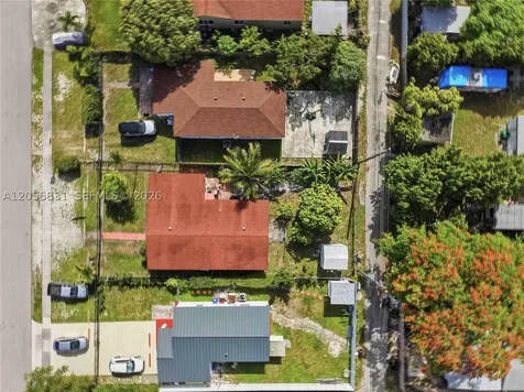 1869 NE 181st Street North Miami Beach FL 33162