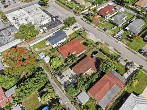 1869 NE 181st Street North Miami Beach FL 33162