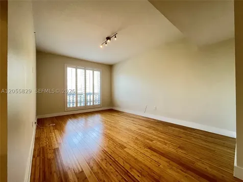 10 Aragon Avenue Coral Gables FL 33134
