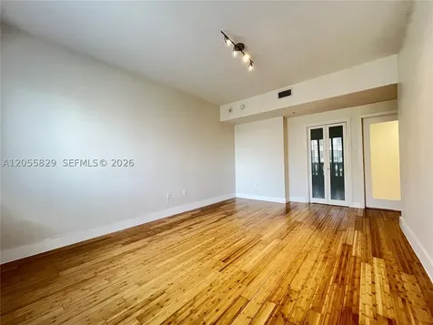 10 Aragon Avenue Coral Gables FL 33134