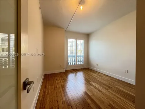 10 Aragon Avenue Coral Gables FL 33134