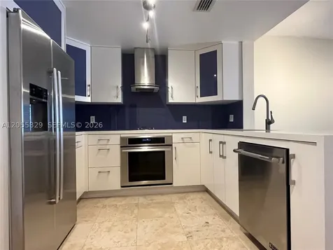 10 Aragon Avenue Coral Gables FL 33134