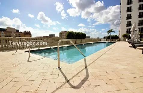 10 Aragon Avenue Coral Gables FL 33134
