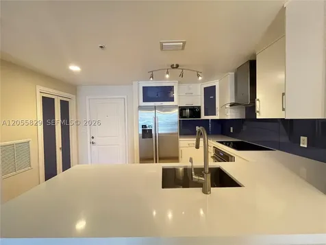 10 Aragon Avenue Coral Gables FL 33134