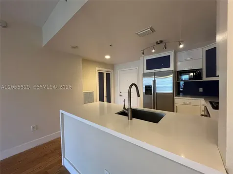 10 Aragon Avenue Coral Gables FL 33134