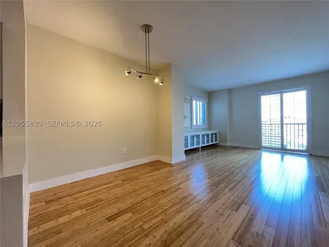 10 Aragon Avenue Coral Gables FL 33134
