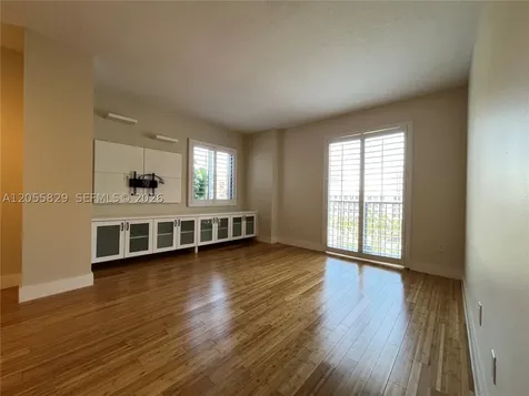 10 Aragon Avenue Coral Gables FL 33134