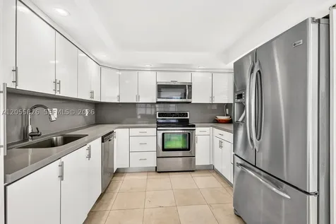 1901 Brickell Avenue Miami FL 33129