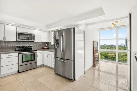 1901 Brickell Avenue Miami FL 33129
