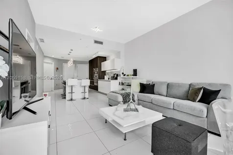 851 NE 1st Avenue Miami FL 33132