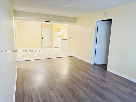 6175 NW 186th Street Hialeah FL 33015