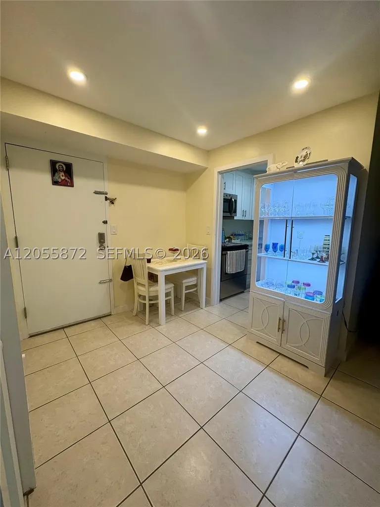 5050 NW 7th Street Miami FL 33126
