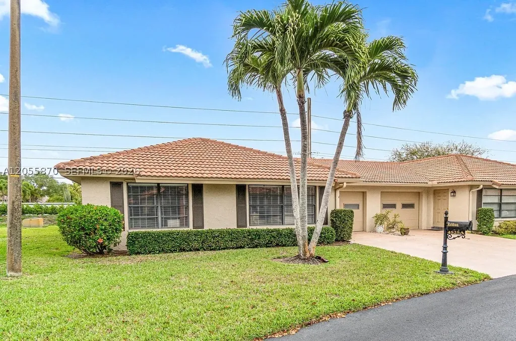 4525 Pandana Boynton Beach FL 33436