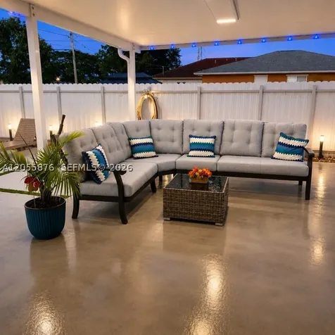 4635 SW 18th Street West Park FL 33023