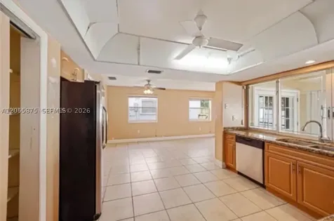 7637 Biltmore Miramar FL 33023