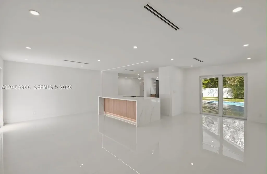 979 NW 8th Street Boca Raton FL 33486