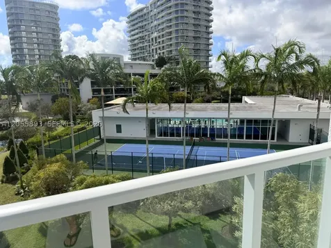 14951 Royal Oaks Lane North Miami FL 33181