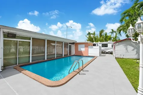 8675 SW 29th Street Miami FL 33155