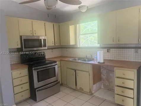 706 SW 31st Street Cape Coral FL 33914