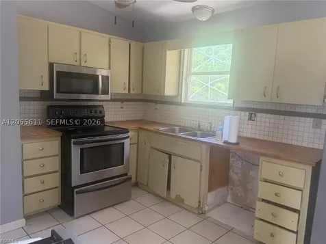 706 SW 31st Street Cape Coral FL 33914