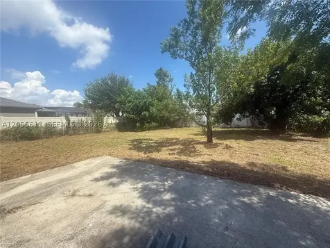 706 SW 31st Street Cape Coral FL 33914