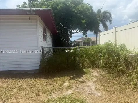 706 SW 31st Street Cape Coral FL 33914