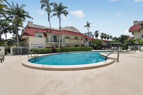 6709 N Kendall Drive Pinecrest FL 33156