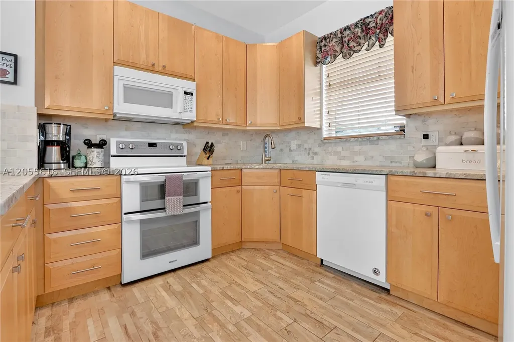 840 NE 14th Place Fort Lauderdale FL 33304