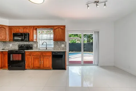 8250 SW 3rd Place North Lauderdale FL 33068