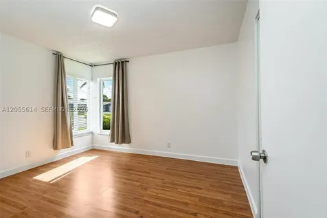 8250 SW 3rd Place North Lauderdale FL 33068