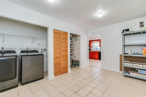 8250 SW 3rd Place North Lauderdale FL 33068