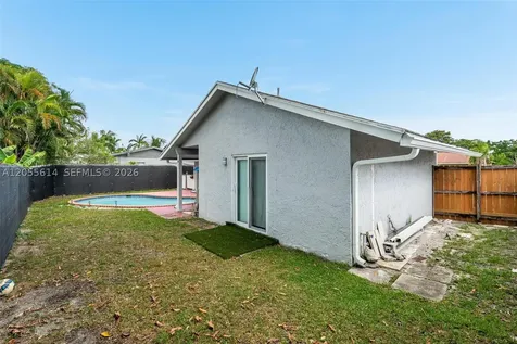 8250 SW 3rd Place North Lauderdale FL 33068